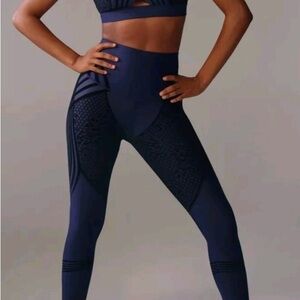 Savage X Fenty High Wasited Special Fx Lace Velvet Leggings